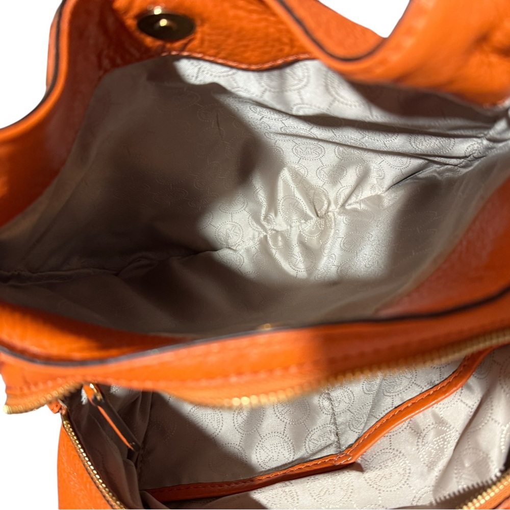 Michael Kors Burnt Orange Pebbled Leather Shoulder Hobo 🤩🧡 - Picture 12 of 13